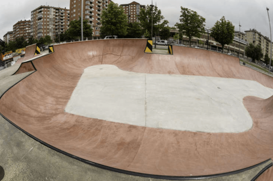 Bowl Skatepark Santa lucia 